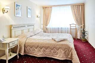 Отель Отель Надежда Днепр Роскошные апартаменты-1